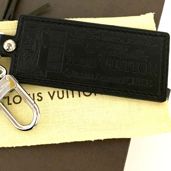 LOUIS VUITTON PORT CLES BLACK LEATHER KEY RING HOLDER CHARM/F0539 (NWT). - Picture 14 of 16